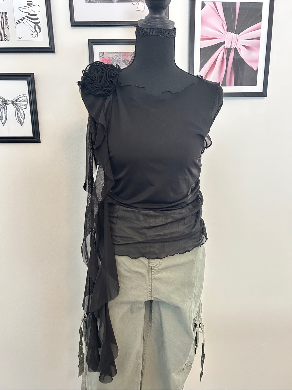 Women’s Black One-Shoulder Ruffle Top